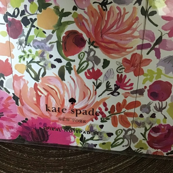 Kate Spade Spiral notepad set - Picture 3 of 4